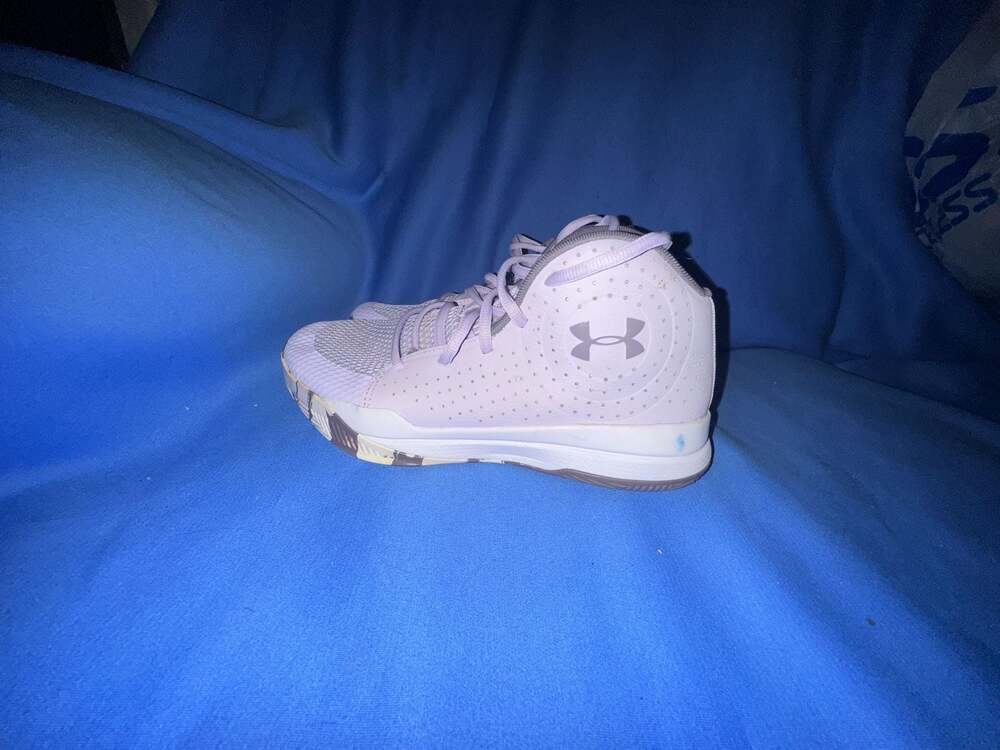 Under Armour GS Jet 2019 Basketball Shoes (Youth Size 7Y)